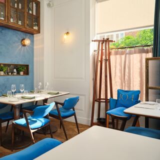 104 Restaurant - 7