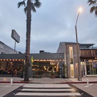 Milo + Olive - Santa Monica - 17