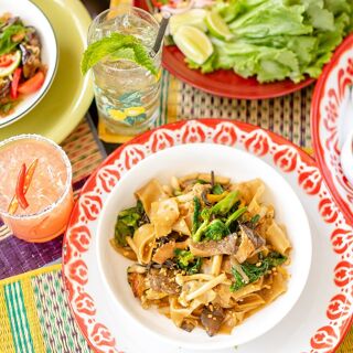 International Market - 14