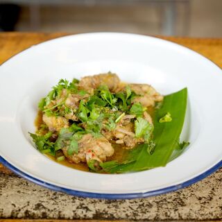 Larb Duang Dee Mee Sook - 3