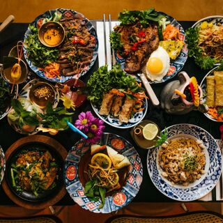Ly Ly Vietnam Cookhouse - 9