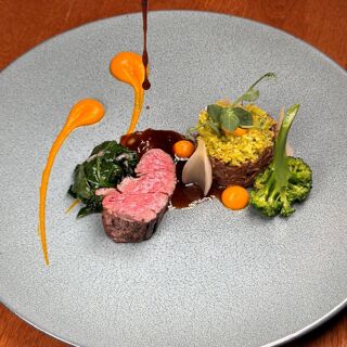 Statholderens Mat og Vinkjeller - 1