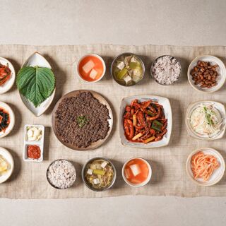 Yukjeon Hoekwan - 15
