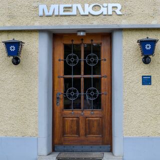 Menoir - 1
