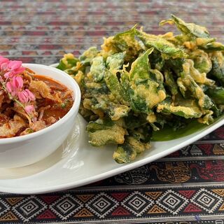 Krua Lawng Khao - 13