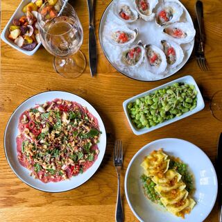 The Establishment - 10