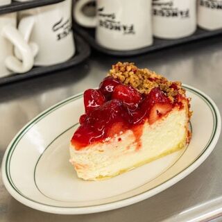 Famous 4th Street Delicatessen - 7