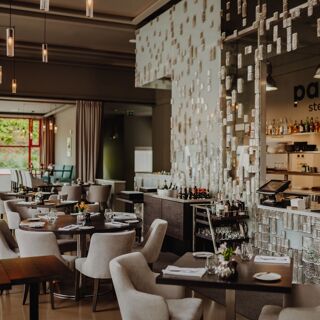 Pavillon Steak House - 8