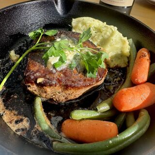 Maxine's on Shine - 4