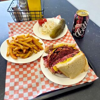 SumiLicious Smoked Meat & Deli - 3