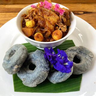 Krua Lawng Khao - 11