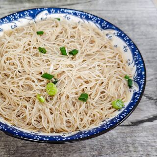 Lin Yi Nen Ming Pai Zhu Xue Hua - 1