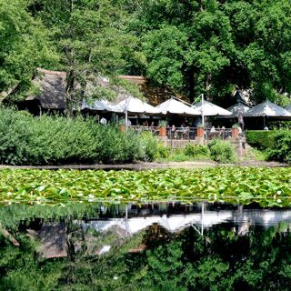 Rust Wat by Sidney Schutte - 2