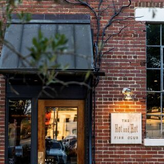 Hot and Hot Fish Club - 1