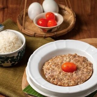Chom Chan - 10