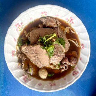 Jay Ngor Beef Noodle - 1