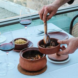 Moniq Restaurant - 1