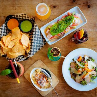 La Viga Seafood & Cocina Mexicana - 14