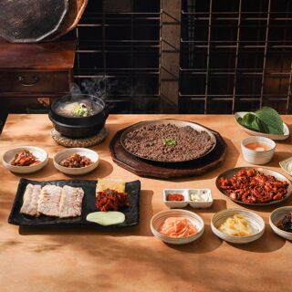 Yukjeon Hoekwan - 18
