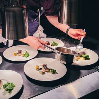 6 Restaurant - Brooklyn - 3