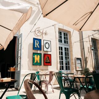 Café Roma - 2