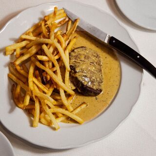 Chez Fifi - New York - 5