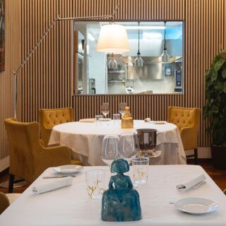 Henri Restaurant - 4