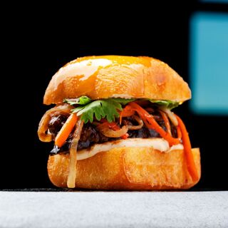 Enye by Chele Gonzalez - 3