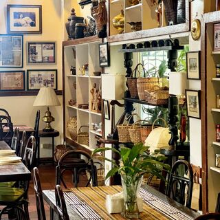 Abaseria Deli & Cafe - 3