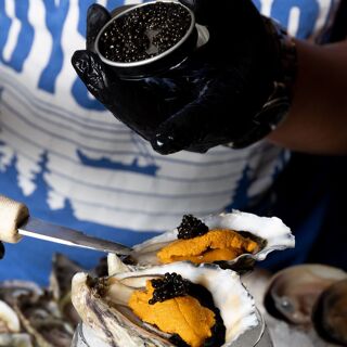 Fanny Bay Oyster Bar - Vancouver - 10