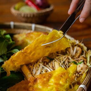 Bếp Mẹ ỉn (Le Thanh Ton Street) - Ho Chi Minh City - 1