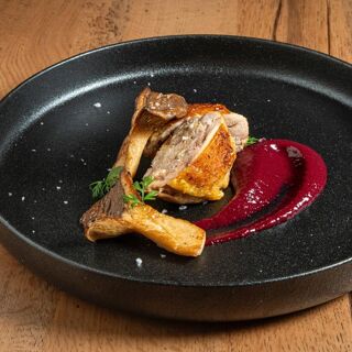Henri Restaurant - 6