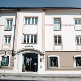 Iris Porsche - Mondsee - 1