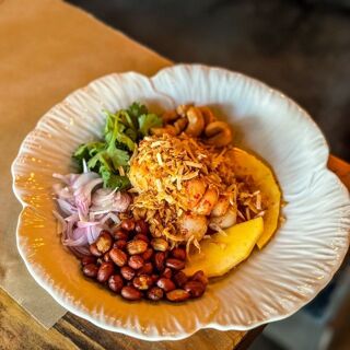 Glin Thai Bistro - 2