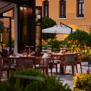 Avlu Restaurant - Istanbul - 6